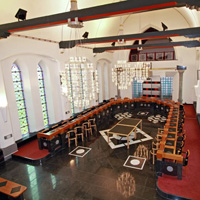Salle du Collège de l'Administration Communale de Boussu © Long Studio 2003