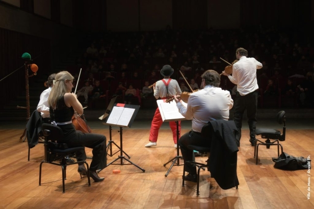 ORCW-for-kids-Clown-4-_TLR2941c-Ville-de-Mons-Oswald-Tlr